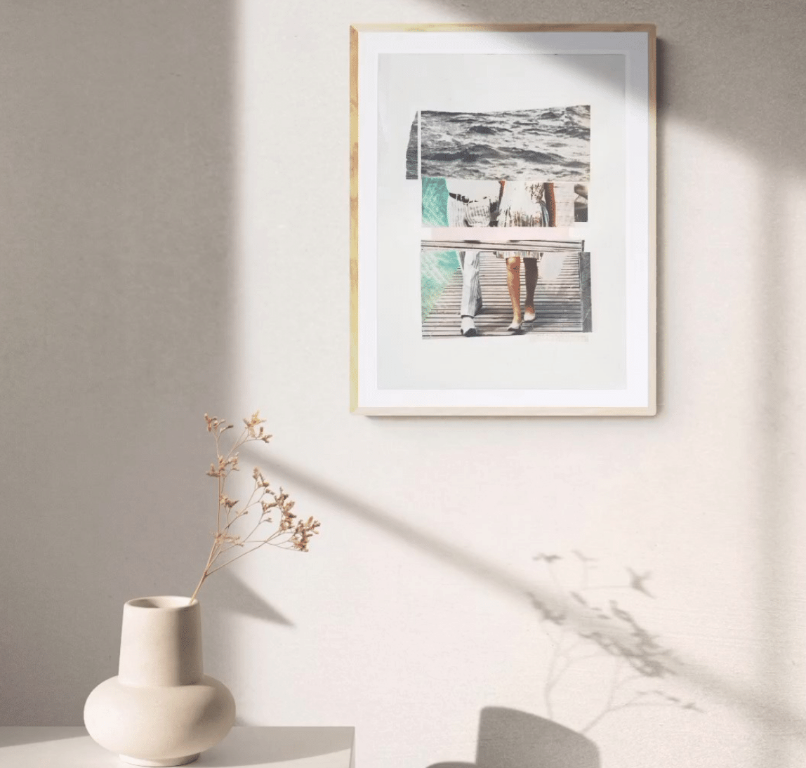 By the sea - Laurence Briat